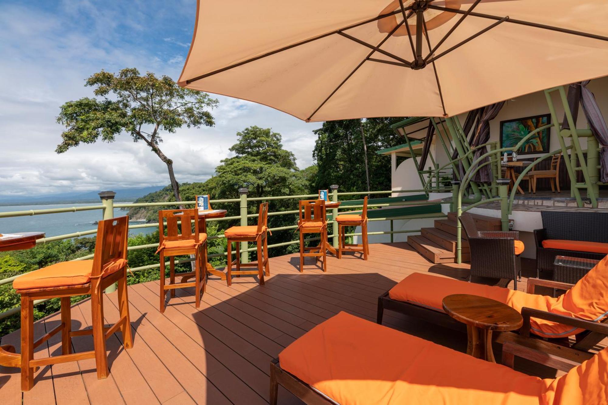 Issimo Suites (Adults Only) Manuel Antonio Buitenkant foto