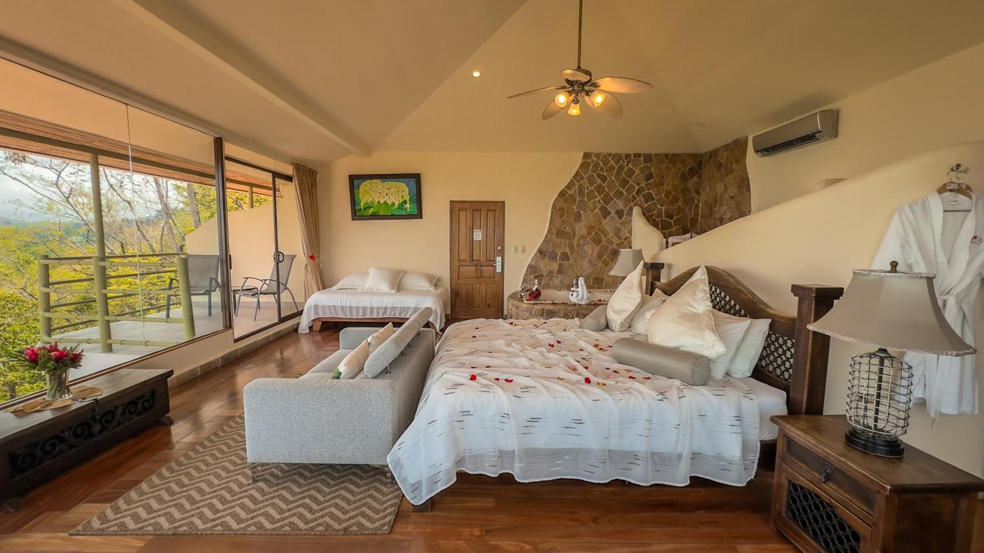 Issimo Suites (Adults Only) Manuel Antonio Buitenkant foto