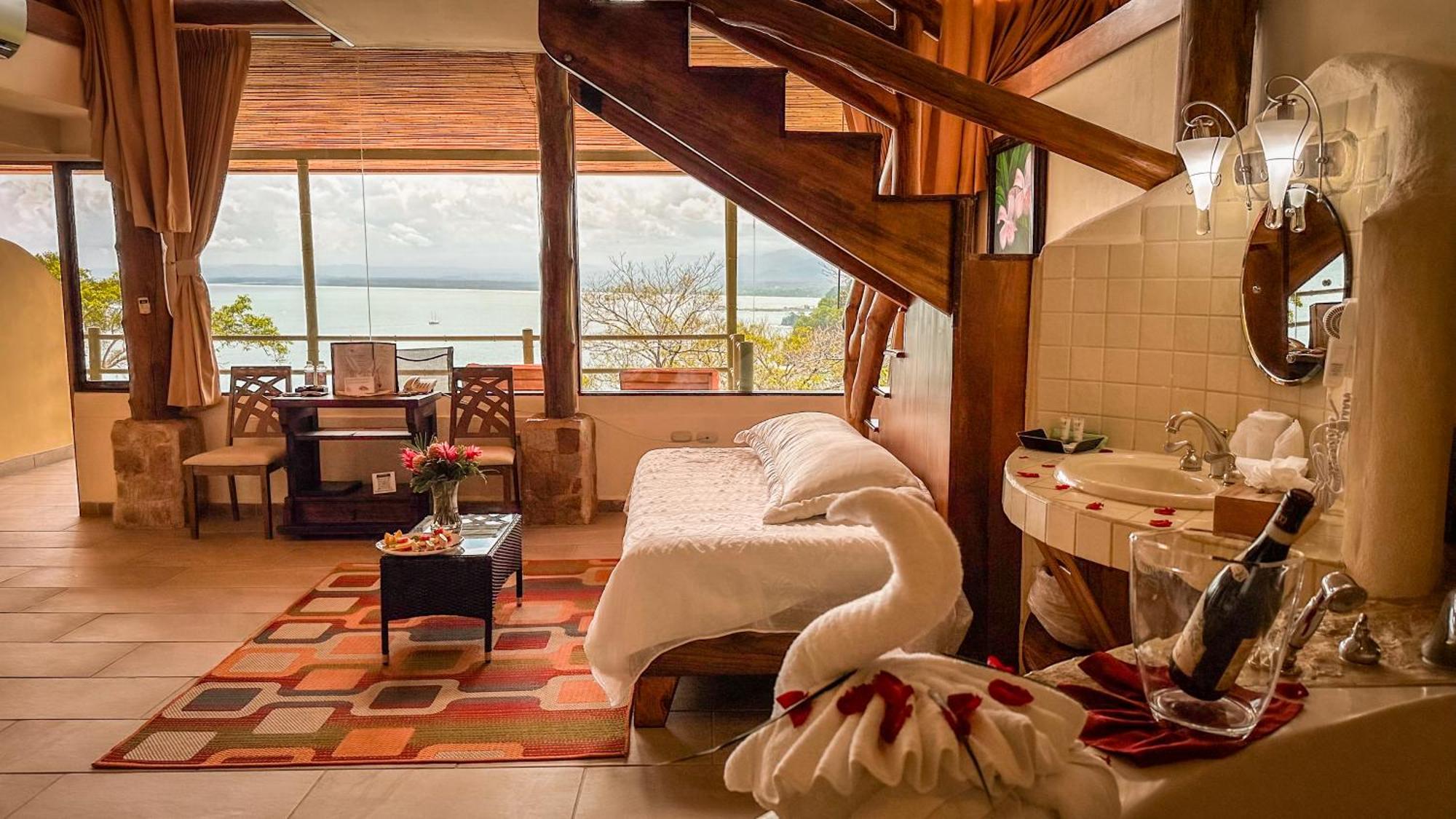 Issimo Suites (Adults Only) Manuel Antonio Buitenkant foto