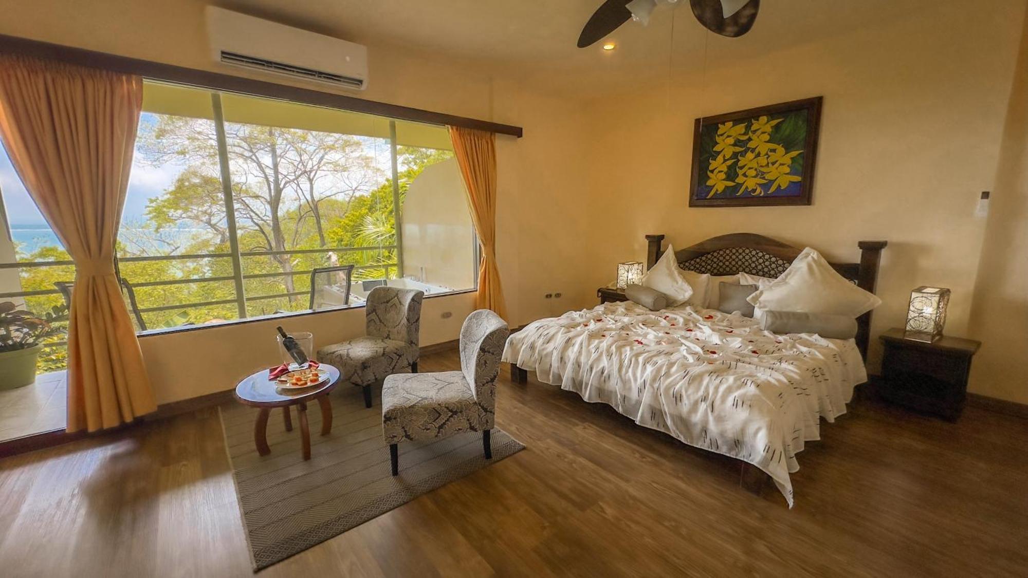 Issimo Suites (Adults Only) Manuel Antonio Buitenkant foto