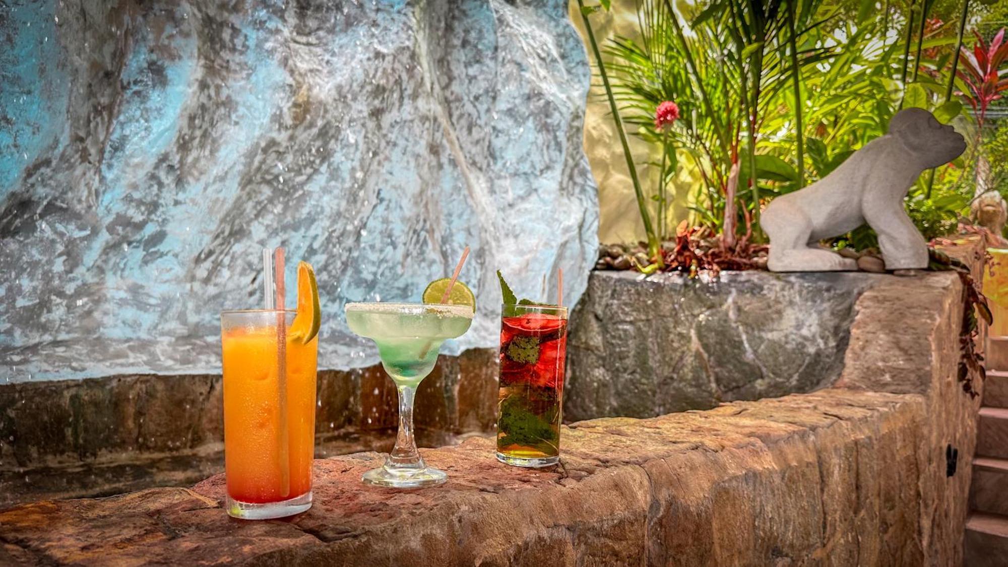 Issimo Suites (Adults Only) Manuel Antonio Buitenkant foto