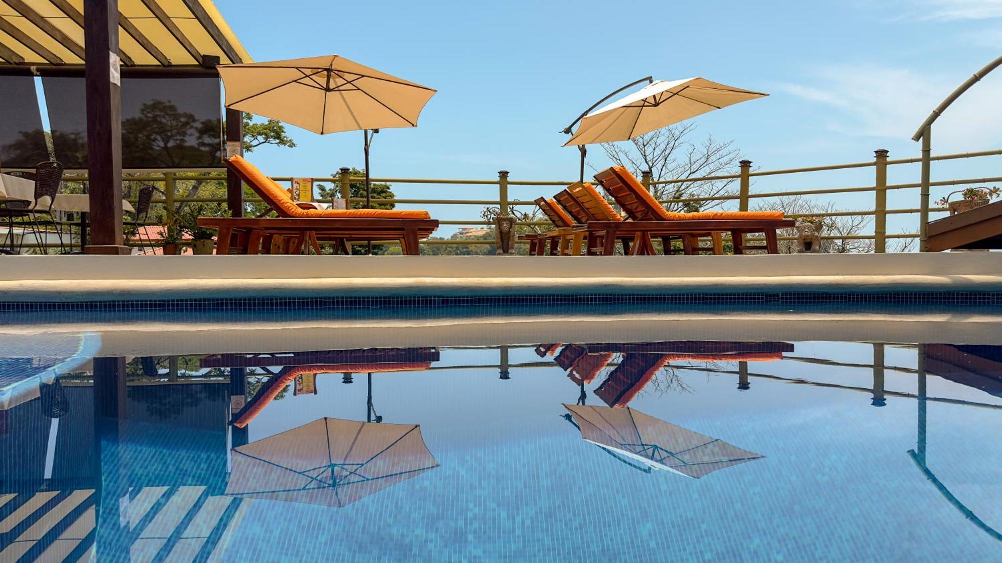 Issimo Suites (Adults Only) Manuel Antonio Buitenkant foto