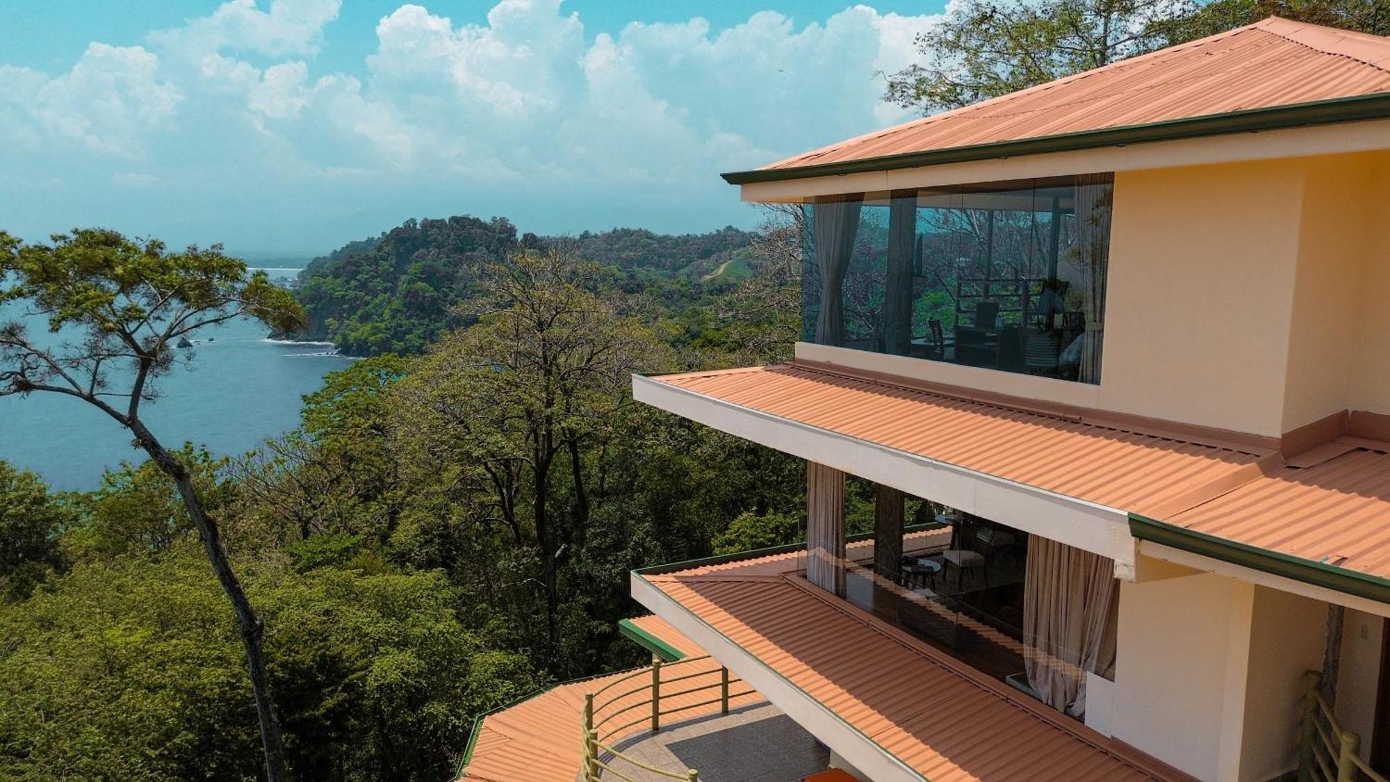 Issimo Suites (Adults Only) Manuel Antonio Buitenkant foto